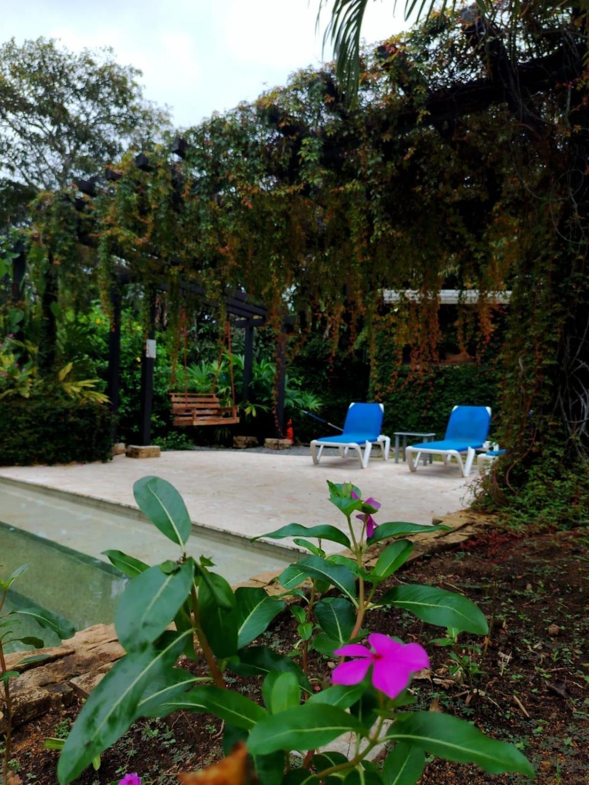 Diuwak Hotel Dominical Bagian luar foto